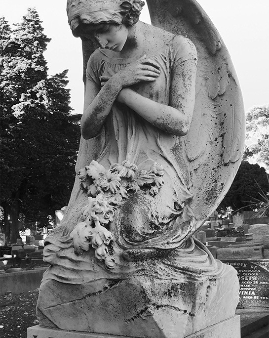 Funeral angel